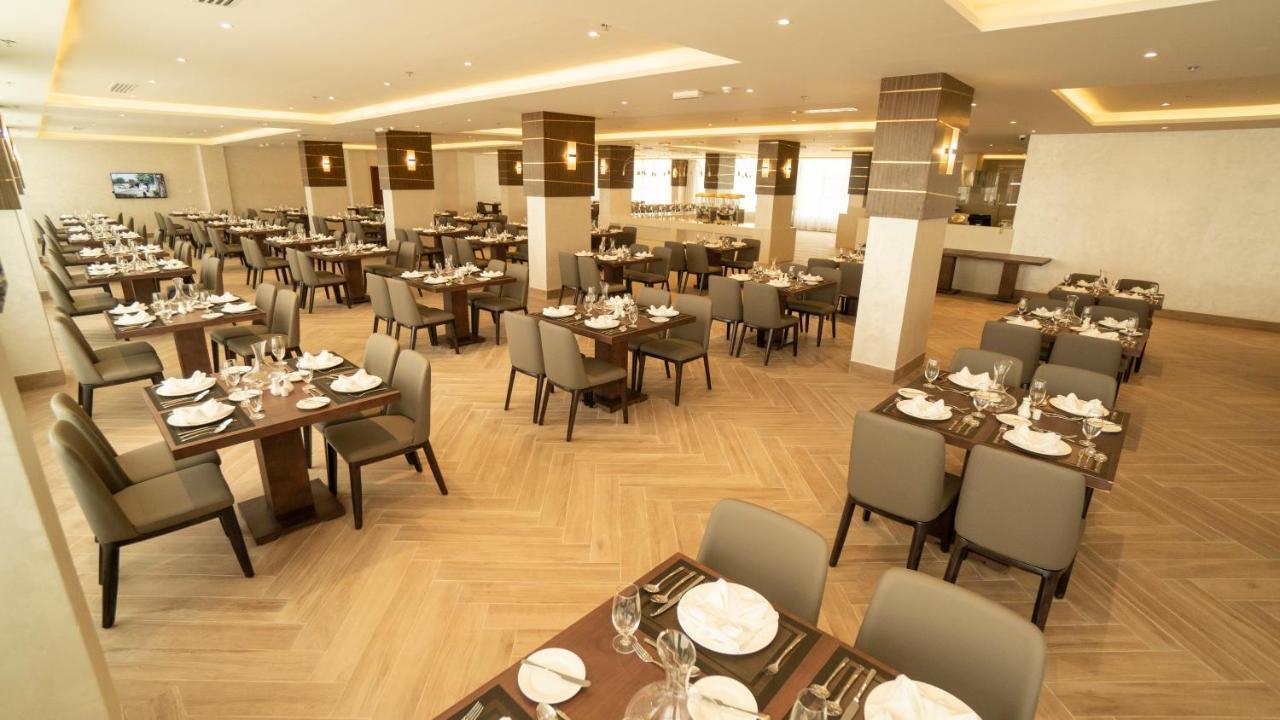 סאלאלה The Plaza Hotel & Resort מראה חיצוני תמונה