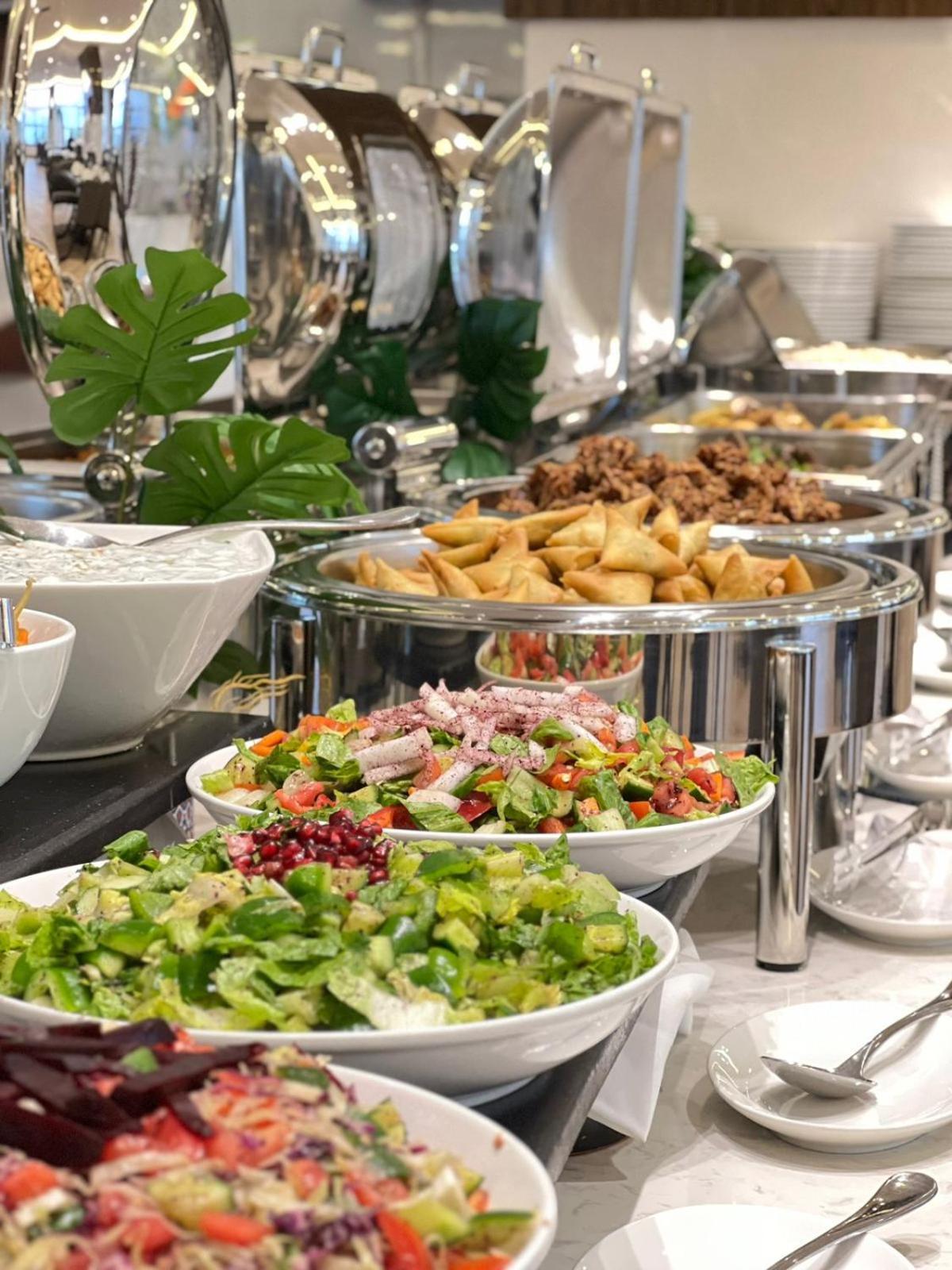 סאלאלה The Plaza Hotel & Resort מראה חיצוני תמונה